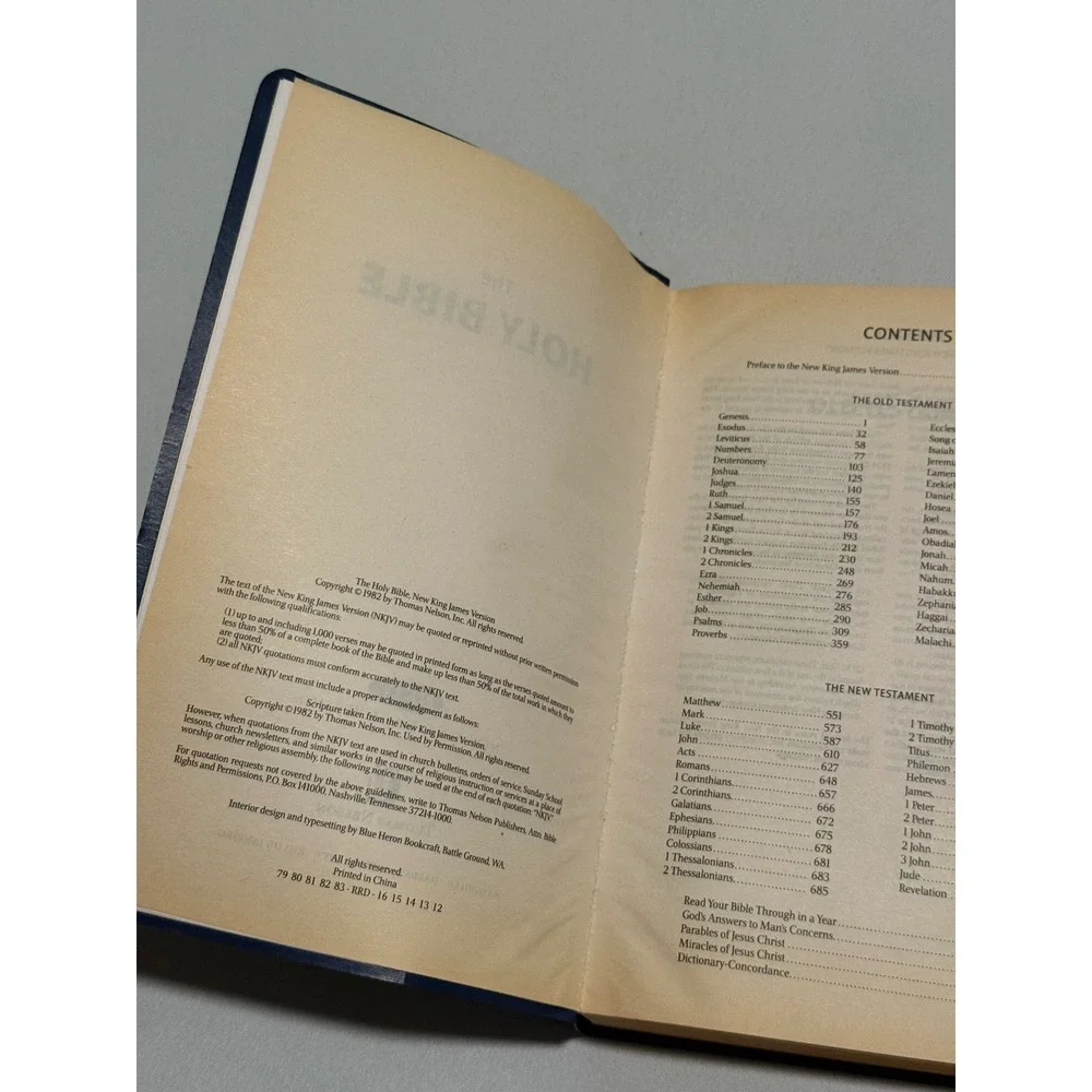 Thomas Nelson NKJV Holy Bible Blue Imitation Leather Compact Gold Edged Pages